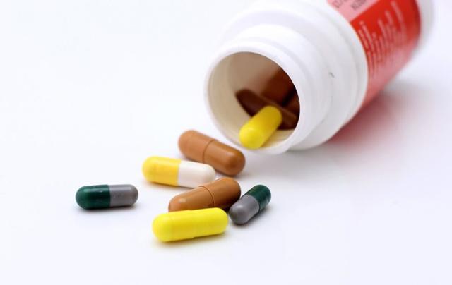Антибиотики от стафилококка: основные группы и препараты