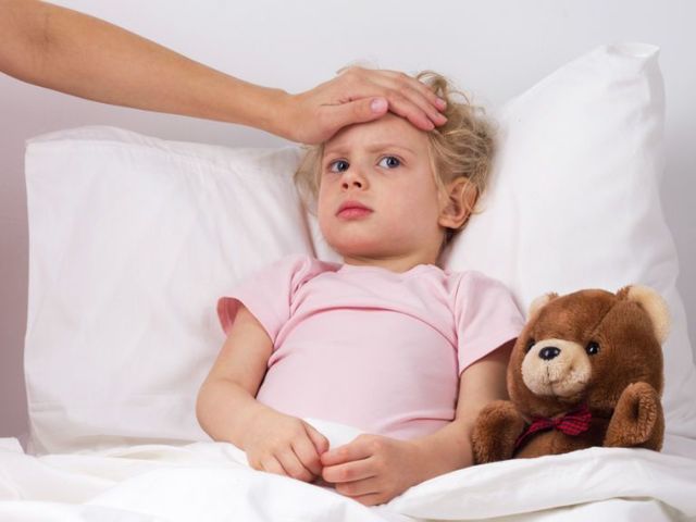 Как начинается ротавирусная инфекция: первые признаки у детей, взрослых