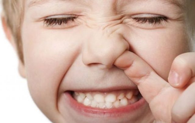 Стафилококк в носу: причины появления, симптомы, лечение