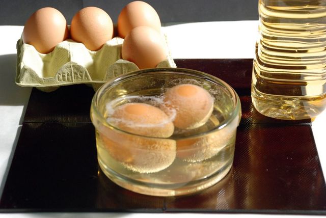 Уксус и яйцо от грибка ногтей - народный рецепт!