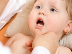 Чем лечить молочницу у ребенка после антибиотиков?